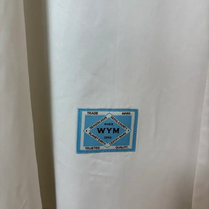 [SOLD OUT] 25ss 우영미 그래픽 사틴 셔츠 아이보리  50사이즈