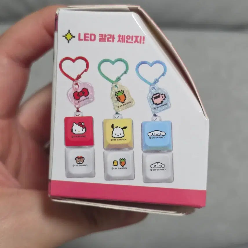 [SOLD OUT] 산리오 LED 키캡 키링(헬로키티/마이멜로디/시나모롤/포차코)