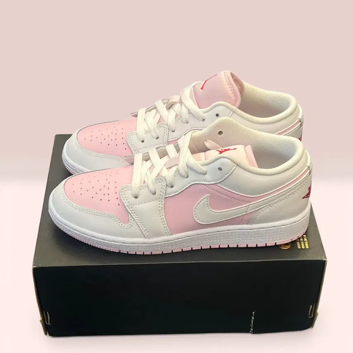[BUNJANG] Nike Jordan 1 Low Pink Foam White Sneakers / 나이키 조던 1 로우 핑크 폼 화이트 새상품