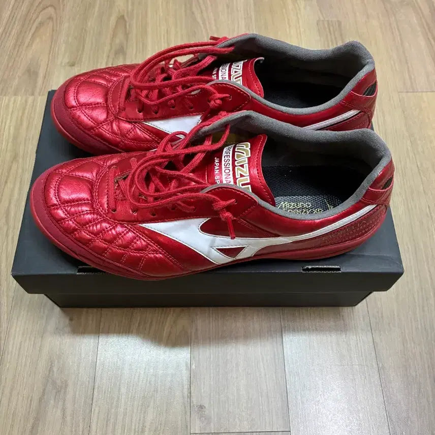 [SOLD OUT] 모렐리아 살라 재팬 tf 팝니다.(255mm)