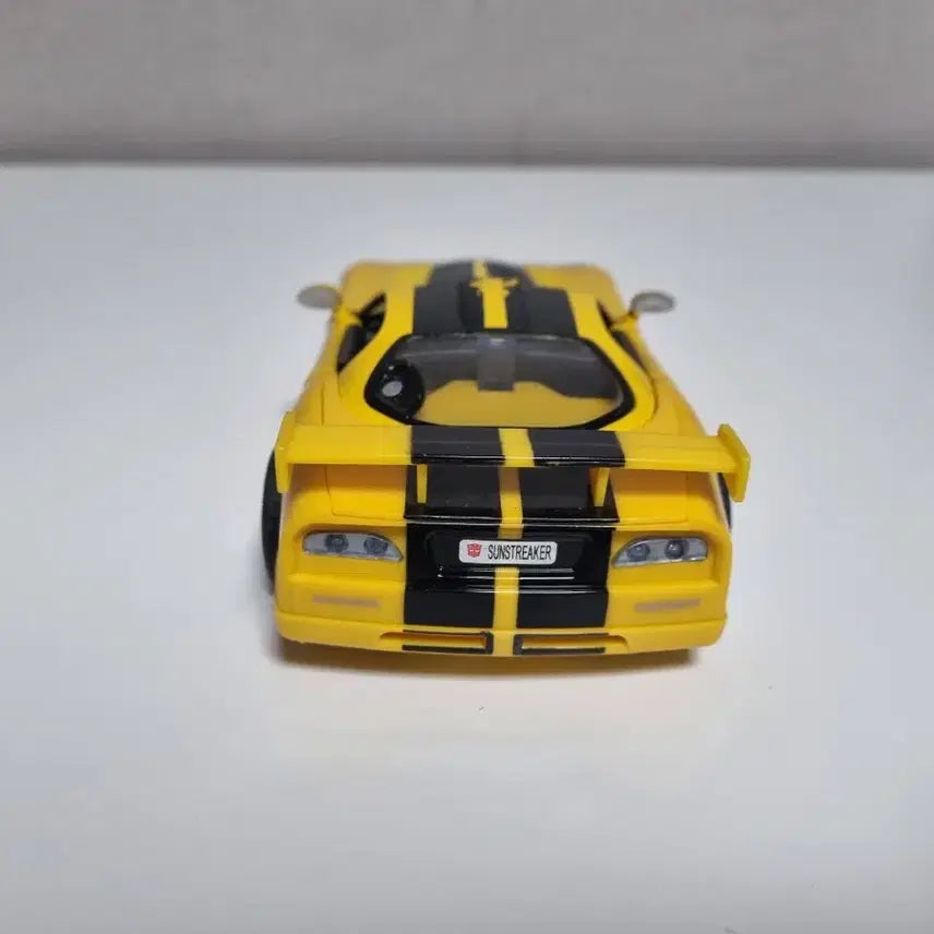 [BUNJANG] Transformers Alternators Sunstreaker Action Figure / 트랜스포머 알터네이터즈 썬스트리거