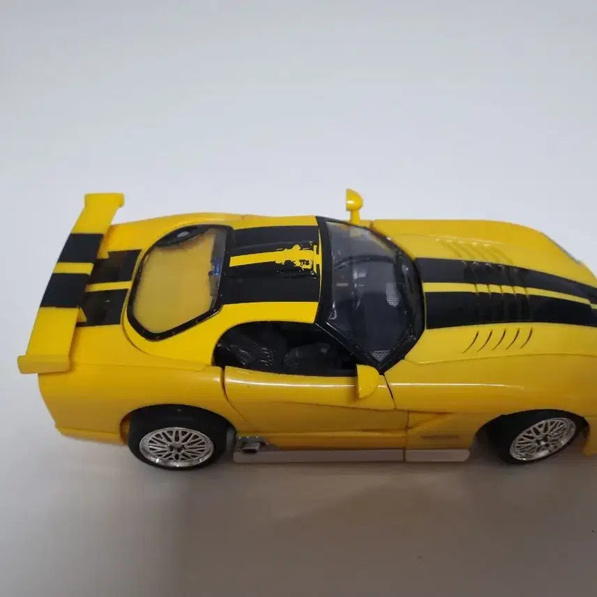 [BUNJANG] Transformers Alternators Sunstreaker Action Figure / 트랜스포머 알터네이터즈 썬스트리거