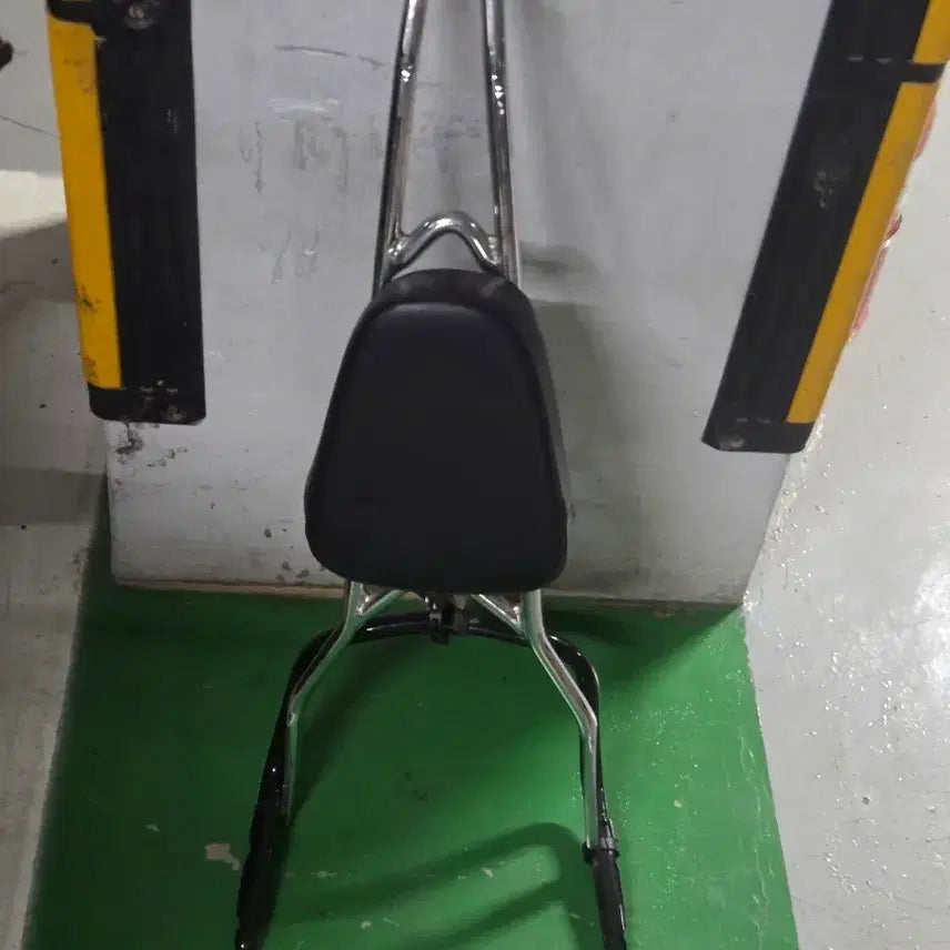 [BUNJANG] Motorcycle Backrest / 택배발송