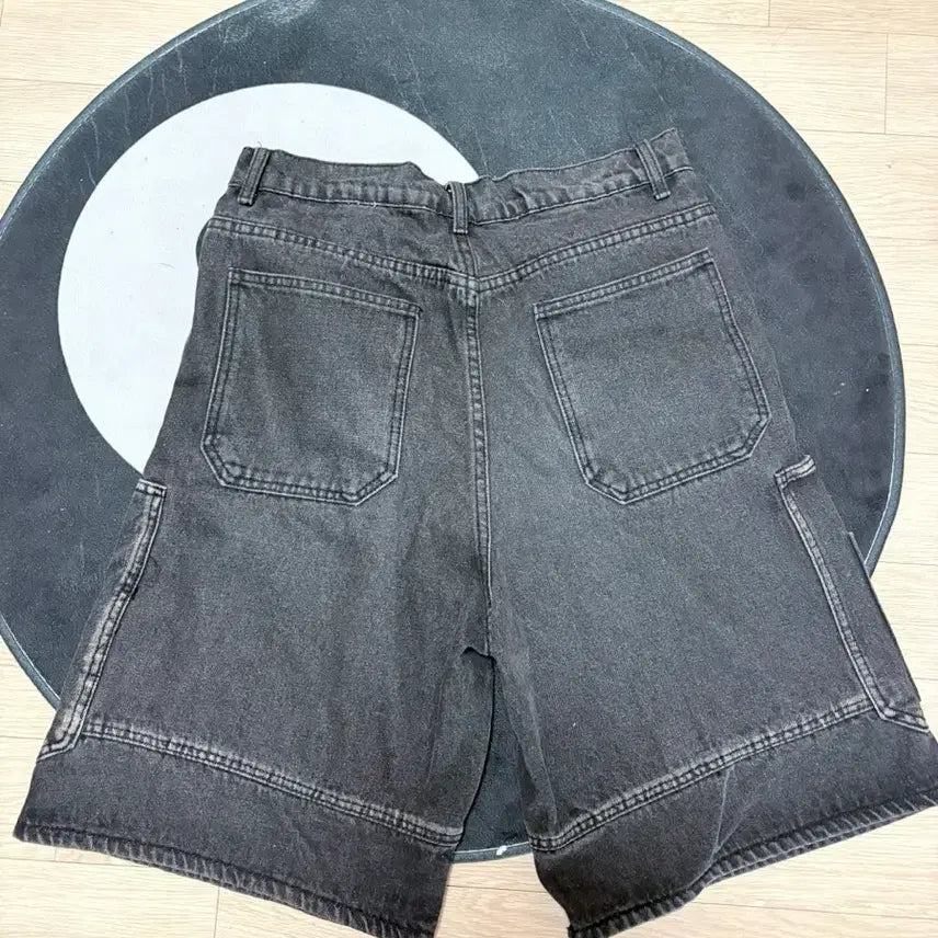[BUNJANG] Trillion Utility Bermuda Washed Denim Shorts L Black / 트릴리온 유틸리티 버뮤다 워싱 데님 쇼츠 L BLACK