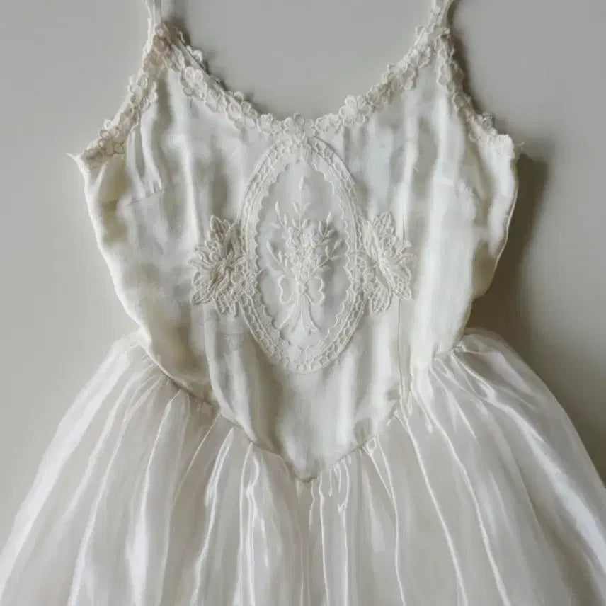 [SOLD OUT] 르콩  Motif Lace 롱드레스 (웨딩촬영추천)
