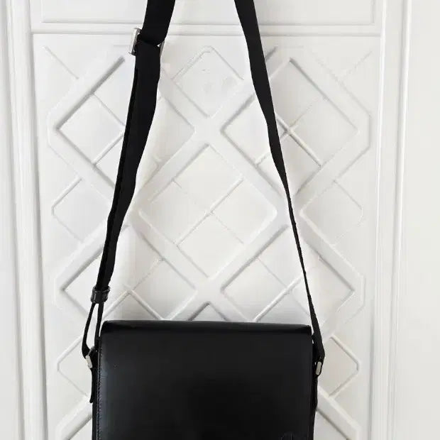 [BUNJANG] Dunhill Black Leather/Nylon Crossbody Bag / 던힐 블랙 가죽/나일론 크로스백
