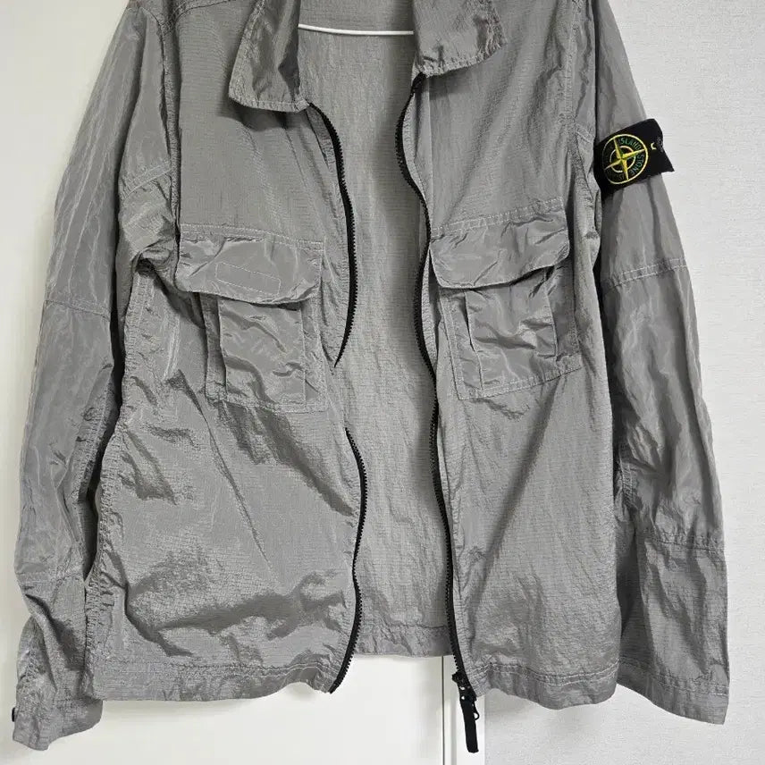 [SOLD OUT] 스톤아일랜드 나일론메탈 오버셔츠 S사이즈팝니다