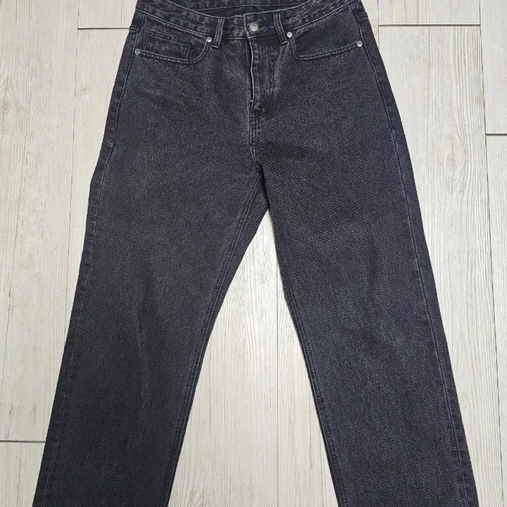 [BUNJANG] Musinsa Standard Black Jeans (Size 30) / 무신사스탠다드 블랙진 (30)