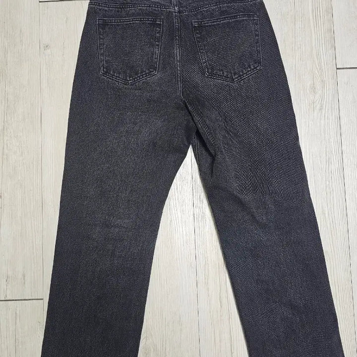 [BUNJANG] Musinsa Standard Black Jeans (Size 30) / 무신사스탠다드 블랙진 (30)