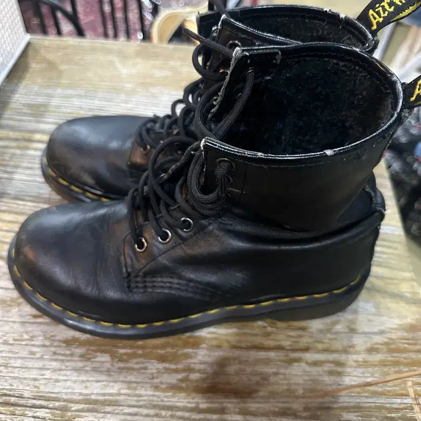 [BUNJANG] Dr. Martens Boots Size 230 / 닥터마틴 워커 230