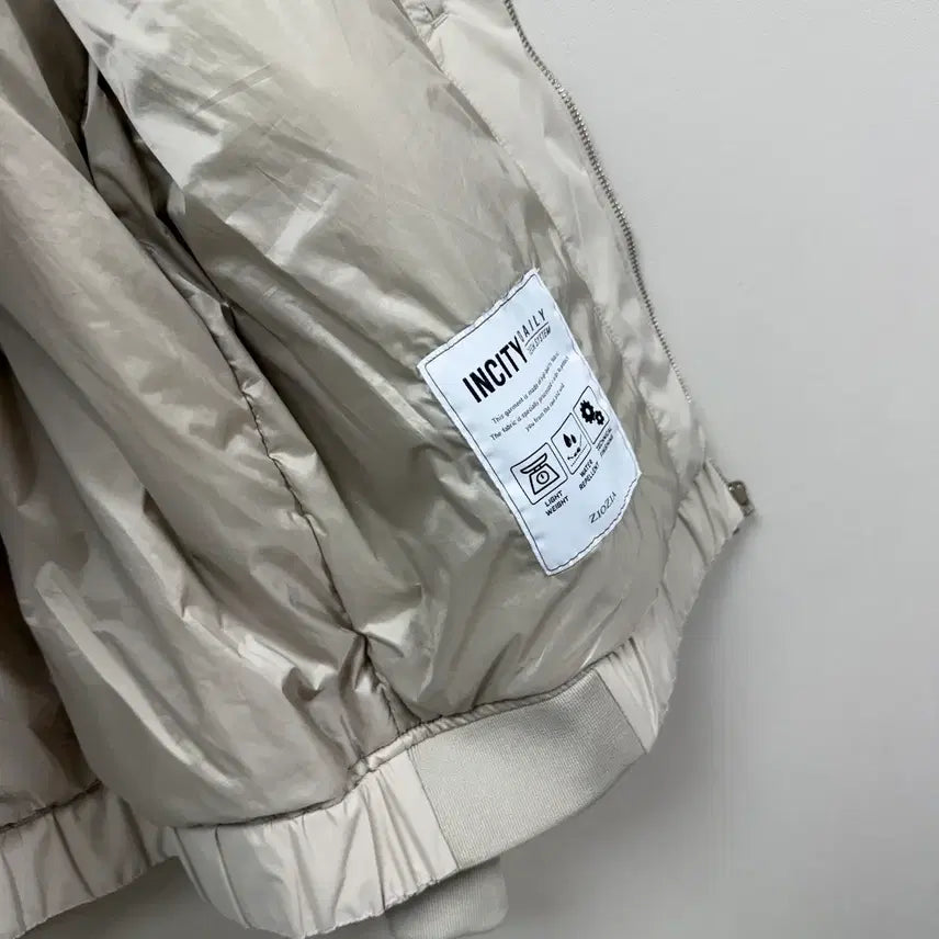 [BUNJANG] ZIOZIA Cream Beige Windbreaker Jacket / 지오지아 크림 베이지 바람막이 자켓