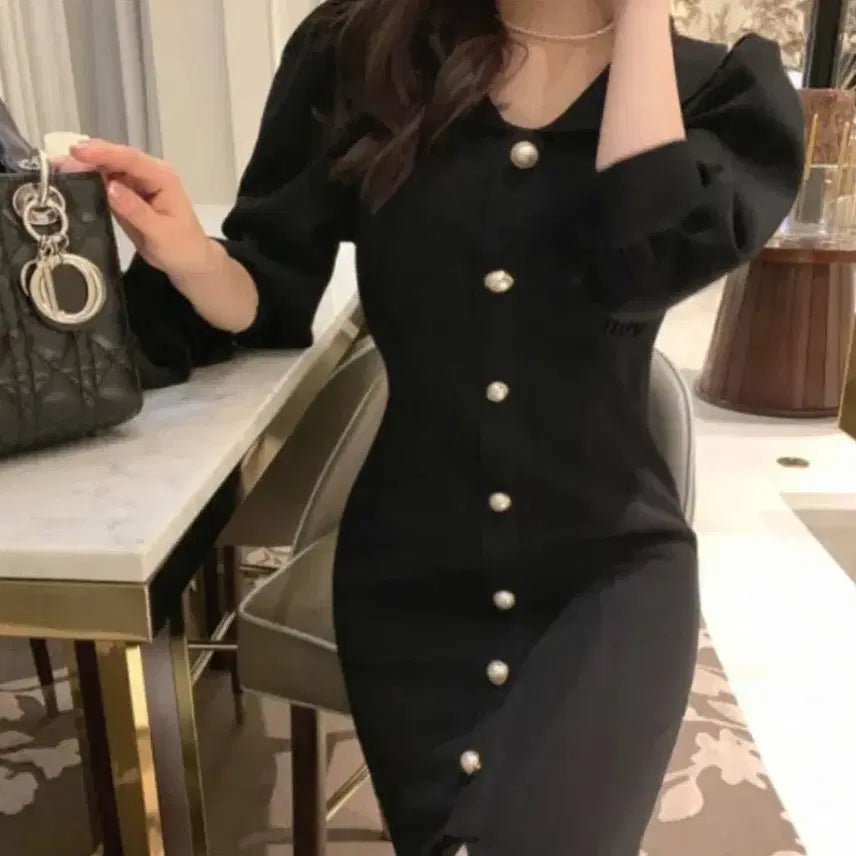 [BUNJANG] Black Long Dress with Pearl Buckle / 진주 버클 블랙 롱 원피스