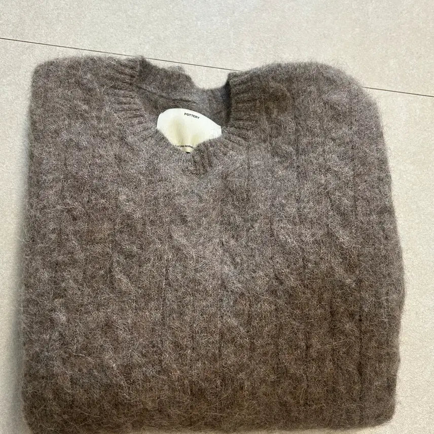 [BUNJANG] Pottery Brushed Alpaca Mohair Cable Knit Sweater Tobacco / 포터리 모헤어 케이블 니트/토바코(2)