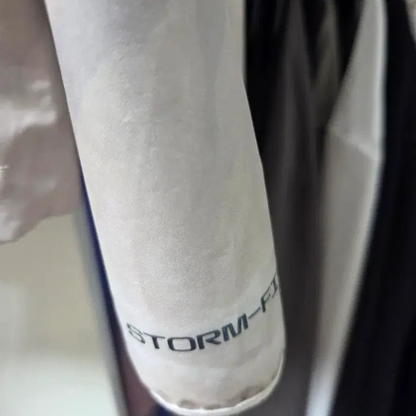 [BUNJANG] Nike Windrunner Beige Windbreaker Jacket / 나이키 윈드러너 바람막이 자켓 베이지