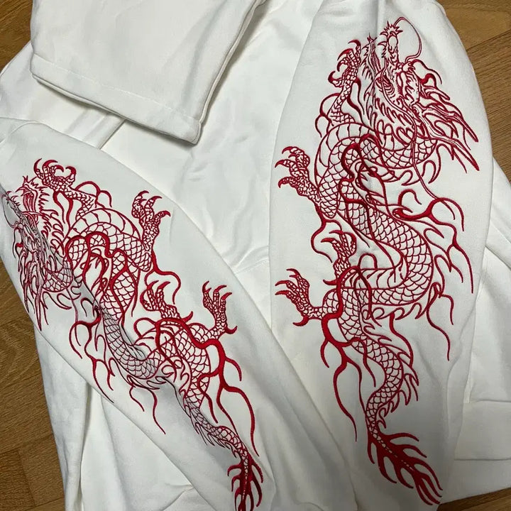 [BUNJANG] What the Party Dragon Hoodie / 왓더파티 드래곤 후드티 미실착 보관 판매