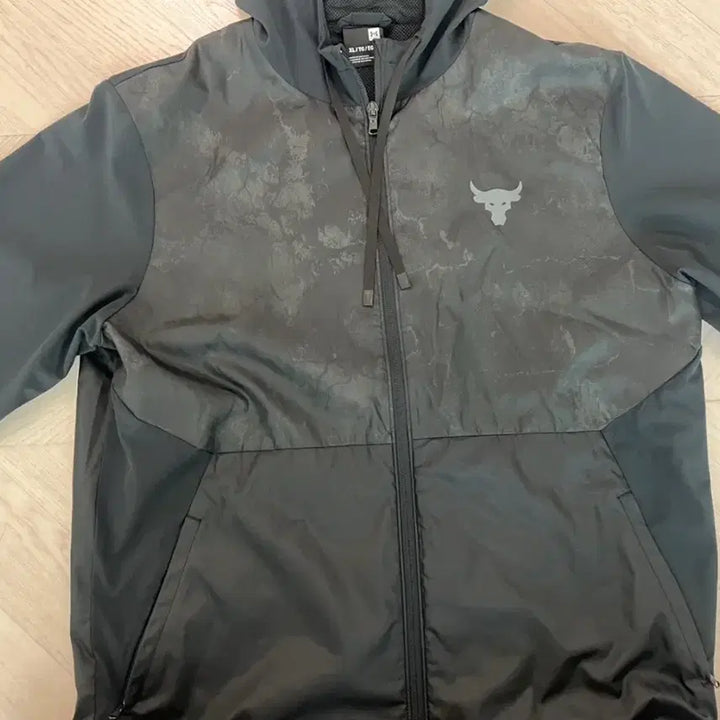 [BUNJANG] Under Armour Project Rock Windbreaker XL / 언더아머 프로젝트 락 바람막이 xl