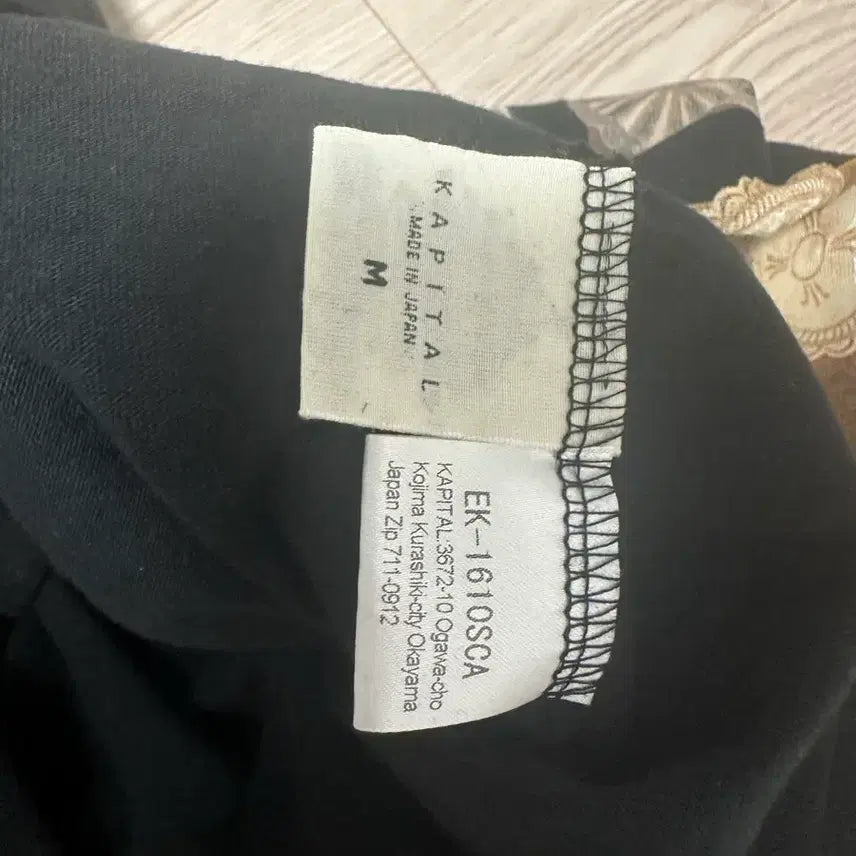 [BUNJANG] Capital 20 Crew T-shirt Black M / 캐피탈 20 크루 티셔츠 블랙 m사이즈 새상품