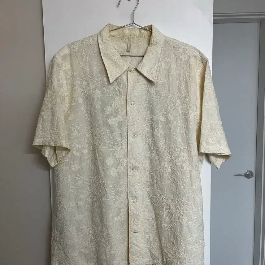 [BUNJANG] Sunflower Embroidered Shirt / Sunflower 자수 셔츠