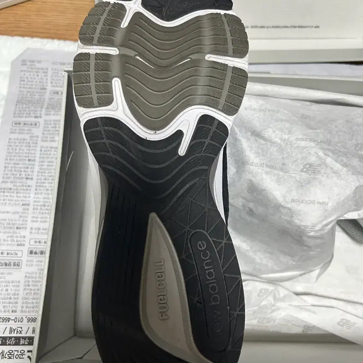 [SOLD OUT] 뉴발란스 990v6 275 급처합니다.