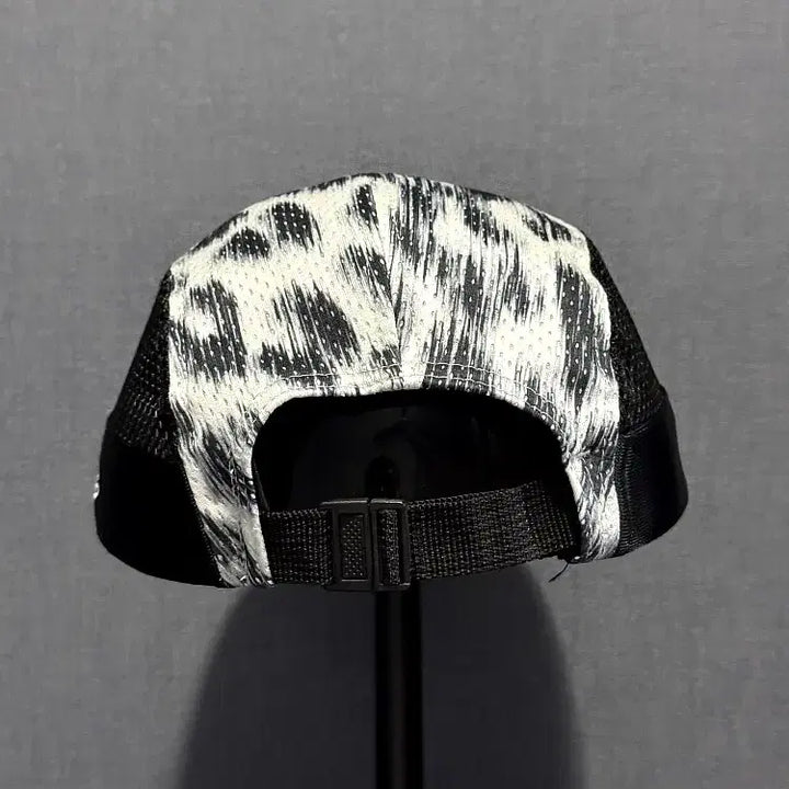 [BUNJANG] New Era Animal Pattern Jet Cap White / 뉴에라 애니멀 패턴 제트캡 화이트 14561798