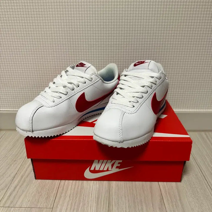 [BUNJANG] Nike Women Cortez White Red Blue Sneakers / 나이키 우먼 코르테즈 흰빨 파랑 운동화