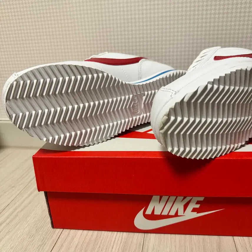 [BUNJANG] Nike Women Cortez White Red Blue Sneakers / 나이키 우먼 코르테즈 흰빨 파랑 운동화