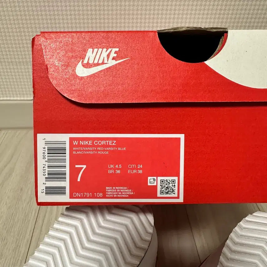 [BUNJANG] Nike Women Cortez White Red Blue Sneakers / 나이키 우먼 코르테즈 흰빨 파랑 운동화