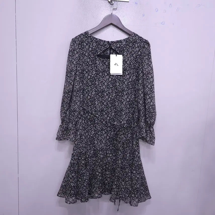 [SOLD OUT] 오앨) 새상품 트라이앵글 쉬폰 미니 원피스 -55