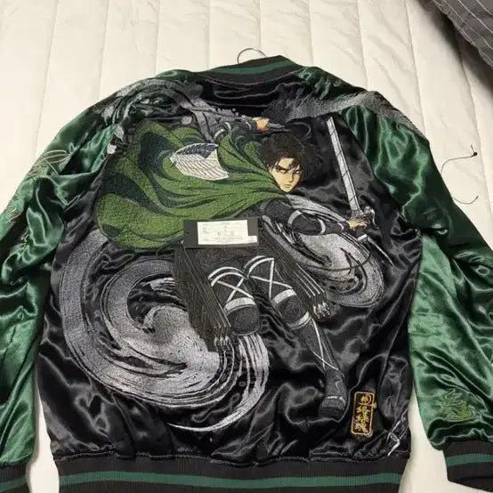 [BUNJANG] Karakuri Tamashi Attack on Titan Levi Reversible Sukajan Jacket XL / 가격고정/카라쿠리타마시 리버시블 진격의 거인 리바이 스카쟌 자켓 XL