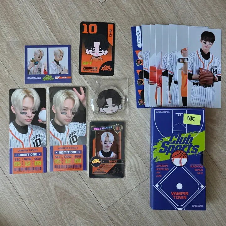 [SOLD OUT] 엔하이픈 월드 클럽스포츠 니키 스페셜 베이직 세트