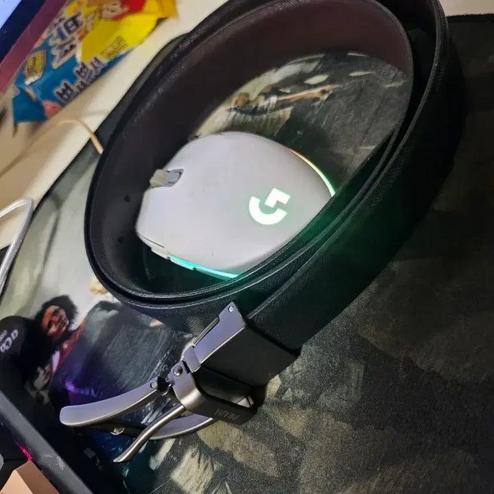 [SOLD OUT] 프라다 남성 벨트 블랙팝니다