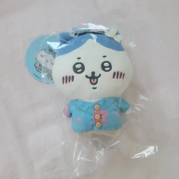 [BUNJANG] Chiikawa Hachiwara Mascot Keychain - Travel Edition / 여행 하치와레 마스코트 인형 키링 치이카와