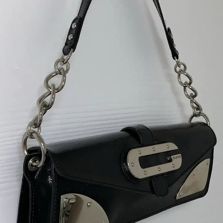[BUNJANG] Guess Vintage Black Y2k Chain Shoulder Bag / 게스 빈티지 블랙 y2k 체인 숄더백