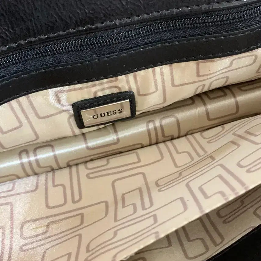 [BUNJANG] Guess Vintage Black Y2k Chain Shoulder Bag / 게스 빈티지 블랙 y2k 체인 숄더백