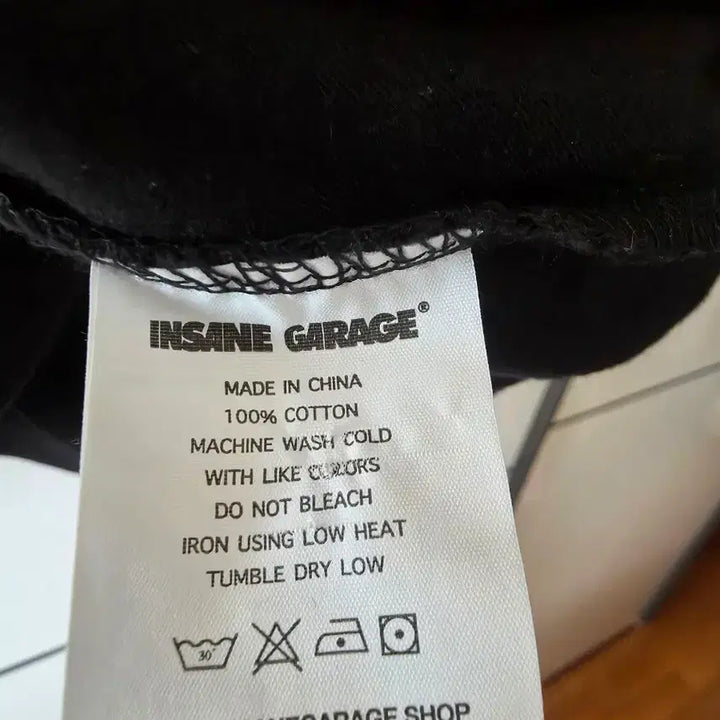 [BUNJANG] Insane Garage Washed Black T-shirt / 인새인개러지 워시드 블랙 티셔츠 팝니다