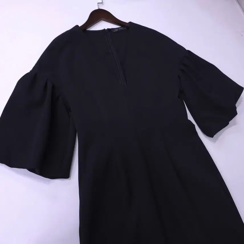[BUNJANG] ZARA Black Balloon Sleeve Dress - L / 자라) 춘추 블랙 벌룬 소매 원피스 -L