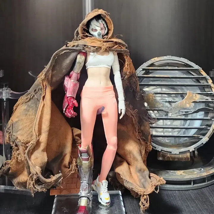 [BUNJANG] Hot Toys Pepper Potts Iron Man Arm Custom Weathered Battle Damage Figure / 핫토이 페퍼포츠 아이언맨팔 커스텀 와어망토추가