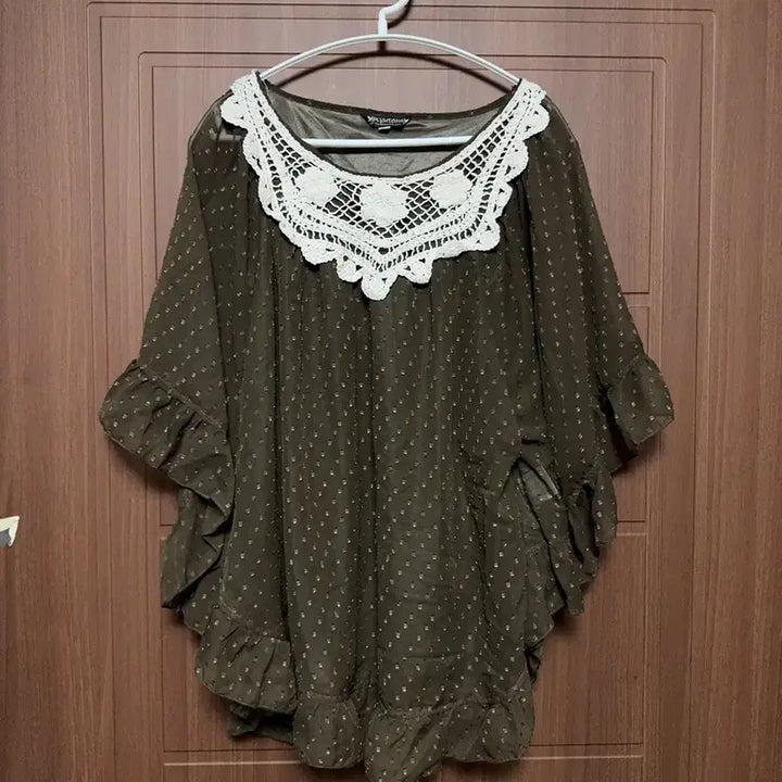 [BUNJANG] Hagumi Vintage Dot Crochet Chiffon Poncho Blouse / 모리걸 라떼갸루 하구미 일본 빈티지 도트 크로셰 쉬폰 판쵸 블라우스