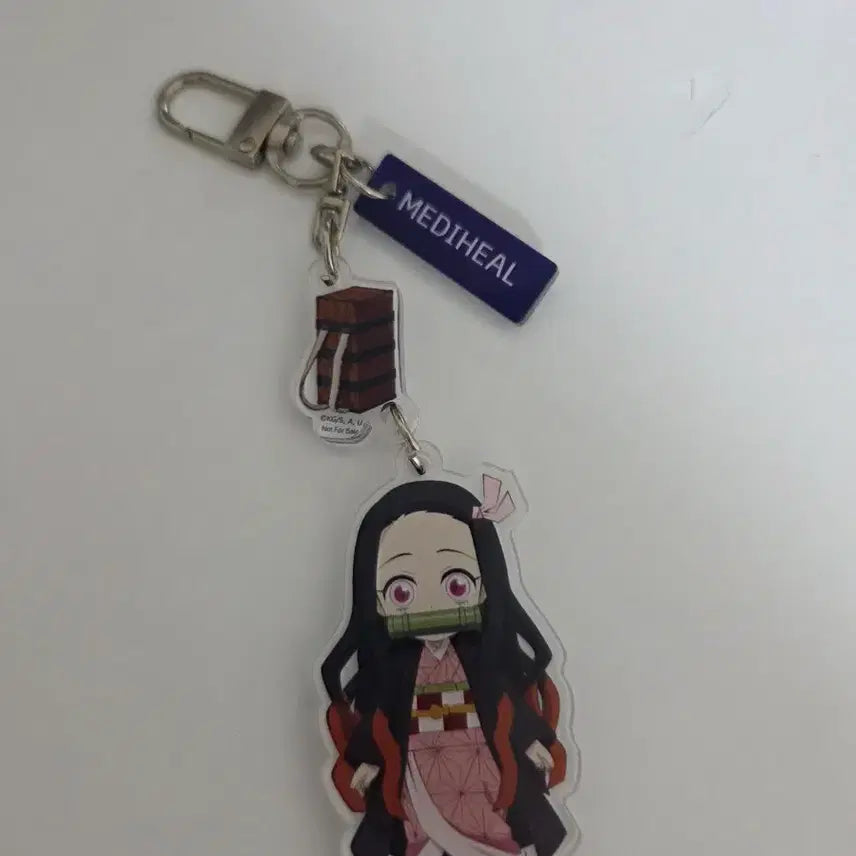 [BUNJANG] Mediheal Nezuko Keyring / 귀멸의칼날 메디힐 콜라보 네즈코 키링