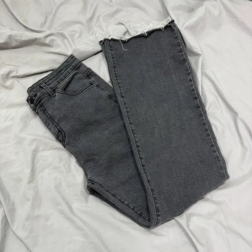 [BUNJANG] 297 Monster Semi-Bootcut Distressed Denim Pants / 297 Monster 세미부츠컷 데미지 데님 팬츠 그레이