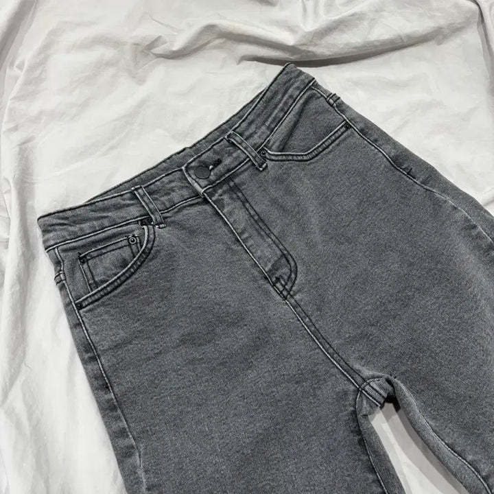 [BUNJANG] 297 Monster Semi-Bootcut Distressed Denim Pants / 297 Monster 세미부츠컷 데미지 데님 팬츠 그레이