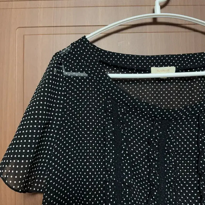 [BUNJANG] HushHush Vintage Black Dot Lace Blouse / 모리걸 하구미 니혼진 일본 빈티지 블랙 도트 레이스 반팔 블라우스