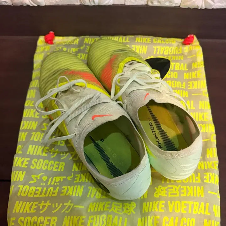 [SOLD OUT] 나이키 팬텀 GX 엘리트 ag 축구화 275