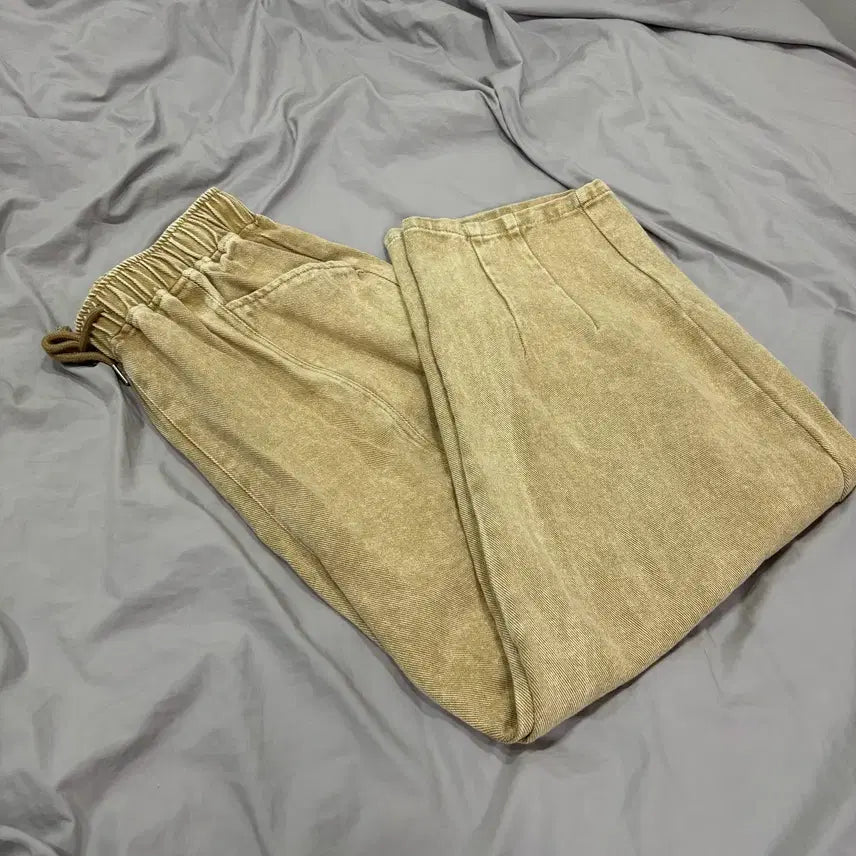 [SOLD OUT] 301 밴딩 워싱 커브드 컬러 데님 팬츠 베이지