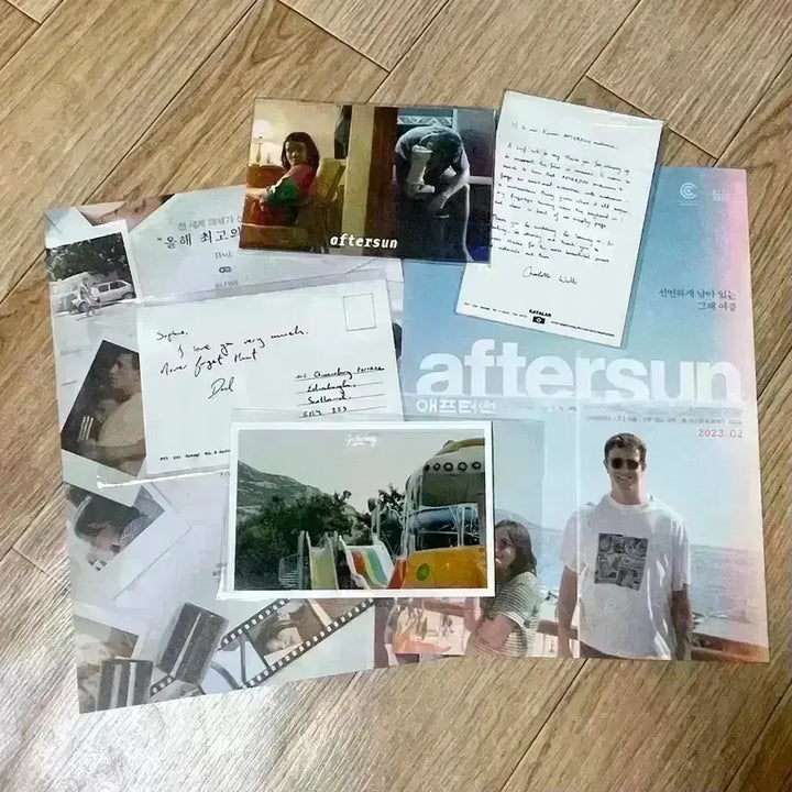 [BUNJANG] Aftersun Lenticular + Pamphlet + Postcard + Letter + Main Poster Bundle Set / [세트]애프터썬 렌티큘러+팜플렛 엽서 캘럼의편지 메인포스터팜플렛 영화굿즈