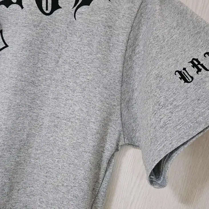 [SOLD OUT] 새상품 그레이 면반팔티