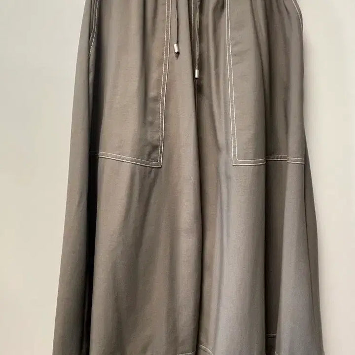 [BUNJANG] PVCS Big Pocket Flare Skirt / PVCS 빅 포켓 플레어 스커트 카키 F사이즈