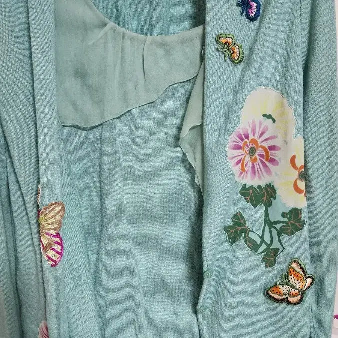 [BUNJANG] Emanuel Ungaro Mint Green Jacket with Floral/Butterfly Embroidery / 이태리웅가르 민트색 자켓 꽃/나비 자수