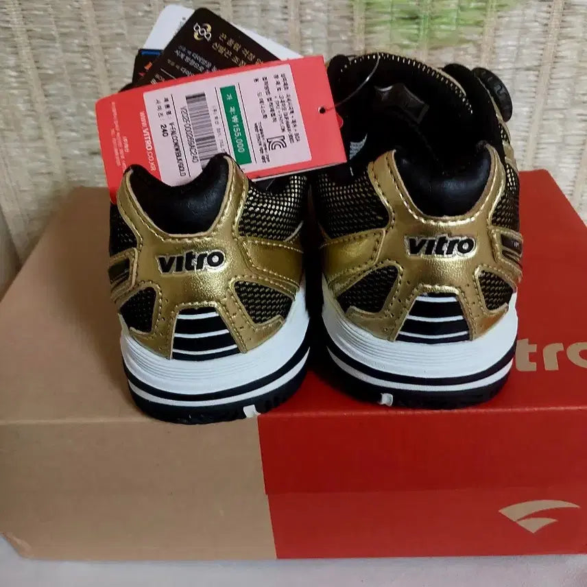 [BUNJANG] vitro Gold/Black Tennis Shoes 240 / 새제품)vitro 비트로 골드/블랙 운동화 240