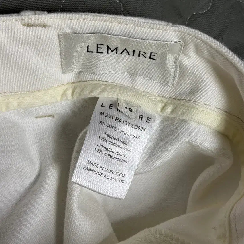 [BUNJANG] Lemaire Twisted Belted Denim Pants White [48] / 르메르 트위스티드 벨티드 데님 팬츠 화이트 [48]